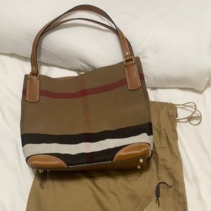 Burberry Canvas Maidstone Medium Tote